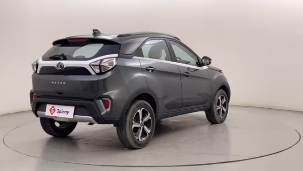 2023 Tata Nexon XZA Plus LUX Diesel AMT - Image 3