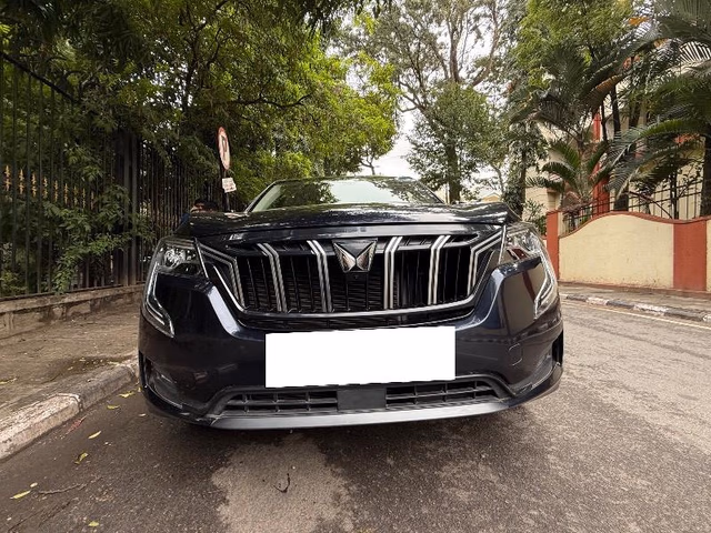 2022 Mahindra XUV700 AX7 AT Luxury Pack BSVI